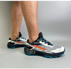Chaussures de randonnée et de course basses, respirantes, imperméables, antidérapantes, sans couture 5D, pour l'extérieur, mode couple, hiver et été - Product Image 5