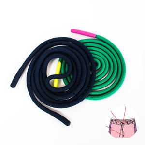 Nouveau design Logo personnalisé <span class=keywords><strong>GRS</strong></span> certificat RPET fabricant coloré polyester rond chaussures pour femmes cordons de serrage enduit techniques - Product Image 1