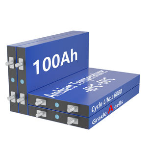 Batería prismática recargable LiFePO4 de 3.2V y 100Ah con terminales de tornillo para carritos de golf - Product Image 1