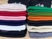 Fabricant de chapeaux d'hiver classiques avec logo brodé personnalisé, bonnets en acrylique noir de haute qualité pour hommes et femmes