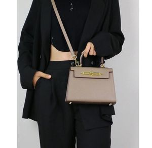 Sacs à main de luxe de créateur pas chers pour femmes, version Louis, vente en gros, marque authentique, style 5000, portables, avec fermeture éclair, résistants à l'eau - Product Image 1