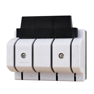 Interrupteur à couteaux photovoltaïque Tianzheng HK18-63/4 4P 63A, disjoncteur isolateur triphasé quatre fils - Product Image 1