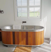Baignoire traditionnelle en bois au design moderne Baignoire plongeante en acier inoxydable pour la thérapie par le froid en extérieur Utilisation au spa