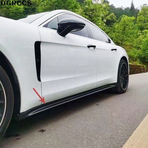 ชุดแต่งคาร์บอนไฟเบอร์สำหรับรถยนต์ Pamela Car 971 ประกอบด้วยลิ้นหน้า สเกิร์ตข้าง ลิ้นหลัง ดิฟฟิวเซอร์หลัง ครบชุด - Product Image 5