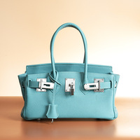 Sac à main en cuir véritable pour femme, sac fourre-tout de luxe en cuir de vachette pleine fleur avec poignée supérieure et quincaillerie argentée, nouvelle collection 2026, OEM, faible MOQ, directement de l'usine