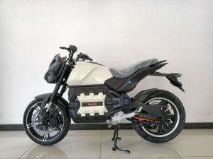 Motocicletta elettrica <span class=keywords><strong>con</strong></span> motore da 3000W e 5000W <span class=keywords><strong>con</strong></span> ruote da allenamento alimentate a batteria e faro e musica per adulti - Product Image 4