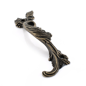 Maniglie di mobili antichi foglie <span class=keywords><strong>a</strong></span> strisce intagliate maniglie del cassetto porta scatola per gioielli armadietto bronzo tira armadio legno - Product Image 1