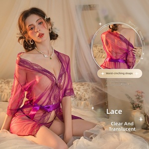 Ensemble <span class=keywords><strong>de</strong></span> <span class=keywords><strong>Nuit</strong></span> en Dentelle <span class=keywords><strong>et</strong></span> Tissu Transparent pour Femme avec <span class=keywords><strong>Peignoir</strong></span> <span class=keywords><strong>Assorti</strong></span> <span class=keywords><strong>et</strong></span> Châle – Tenue d'Intérieur Personnalisable ODM - Product Image 1