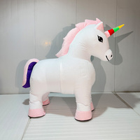 Quantité minimale de commande 1 pièces poney géant cheval gonflable Cosplay debout arc-en-ciel licorne dessin animé mascotte Costume pour enfants décorations de fête d'anniversaire