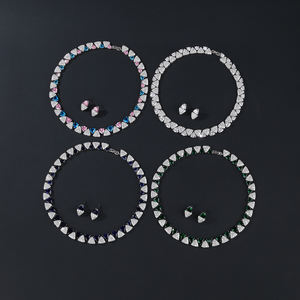 Set Perhiasan Kalung dan Anting Hati Multi-Warna Elegan dengan Zirkonia Kubik Berlapis Emas dari Kuningan untuk Pernikahan dan Kostum Pengantin CN11332 - Product Image 3