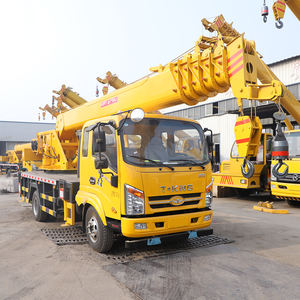 رافعة صغيرة مستعملة مثبتة على شاحنة غابة في دبي للبيع - Product Image 3