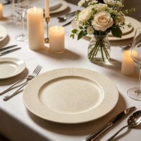 Assiette de présentation moderne et élégante Wojia 13 pouces en plastique, motif nid d'abeille couleur champagne, pour hôtels, restaurants et dîners formels