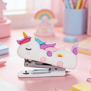 Ikeyword - <span class=keywords><strong>Grapadora</strong></span> de Plástico Portátil con Forma de Unicornio, <span class=keywords><strong>Pequeña</strong></span> y Colorida, para Oficina - Product Image 4