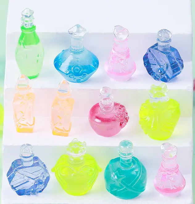 Миниатюрные уникальные миниатюрные светящиеся бутылки из смолы пустые жидкие водяные спиртовые напитки Вино 3D шармы для обуви подвески детские игрушки
