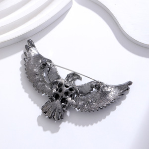 Jachon Novo Estilo Broche de Liga com Asas de Águia Vintage, Acessório de Moda para Roupas, para Atacado - Product Image 3