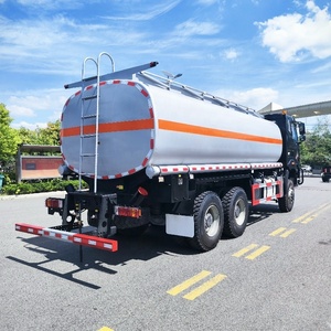 Nouveau camion tout-terrain 4x4 6x6 pour le désert, camion-citerne de ravitaillement 10m3, camion-citerne de ravitaillement en carburant 18m3, réservoir de stockage de diesel - Product Image 6