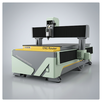 Routeur CNC 1325 pour le bois, moteur simple, système PLC Syntec, machine de gravure et de traitement pour panneaux de porte en MDF, PP, PVC et meubles