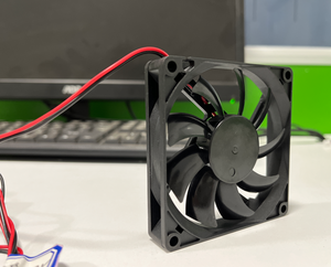 Ventilador JEEK 8015 80x80x15mm 24V DC 0.09A 3600rpm Ultra Delgado, Bajo Consumo y Silencioso para Enfriamiento de Switches de Red y Dispositivos Electrónicos Delgados - Product Image 4