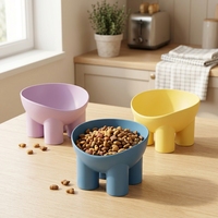 Gamelle surélevée portable à trois pieds en plastique PP de qualité alimentaire pour chats et chiens, avec logo et couleur personnalisables, vente en gros directe usine