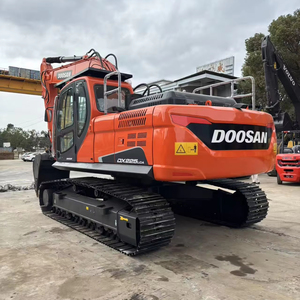 Excavatrice d'occasion, matériel de terrassement, DOOSAN DX225LCA à vendre - Product Image 1