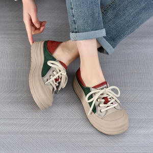 Chaussures basses tendance printemps 2025 pour femme, style rétro décontracté, à semelle épaisse/souple, en cuir de vachette colorblock, plateforme vert/kaki, talon moyen - Product Image 2