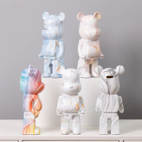 Vente en gros de figurines d'art populaire 3D faites à la main en résine, avec peinture par coulée fluide, motif Ours Amour, pour décoration intérieure