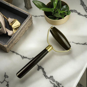 All'ingrosso <span class=keywords><strong>pietra</strong></span> naturale Guasha Set testa collo SPA massaggiatore giada massaggio del <span class=keywords><strong>viso</strong></span> rullo Black Bian <span class=keywords><strong>pietra</strong></span> rullo <span class=keywords><strong>per</strong></span> il <span class=keywords><strong>viso</strong></span> - Product Image 6