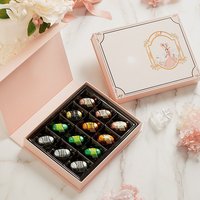 Boîte cadeau en chocolat à rabat écologique et durable avec fermeture magnétique et impression quadricolore