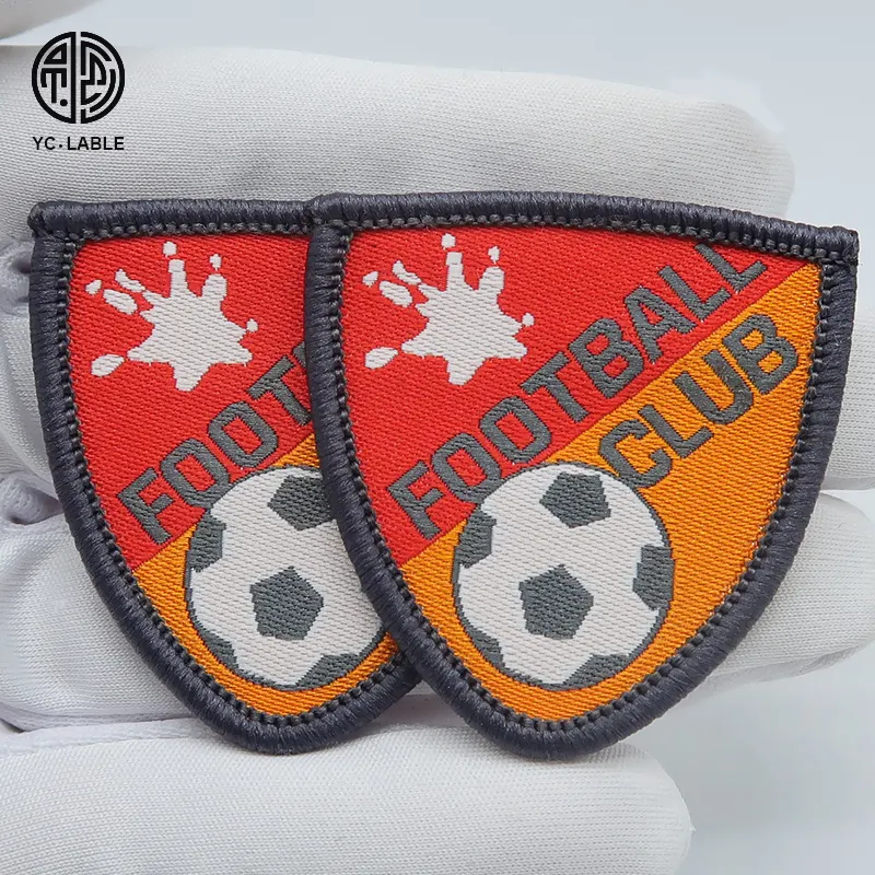 Stoffpatches und einheitliche Kleidungsbadges zum bügeln individuelles Fußballteam-Namen-Logo Etikett aus Gewebe