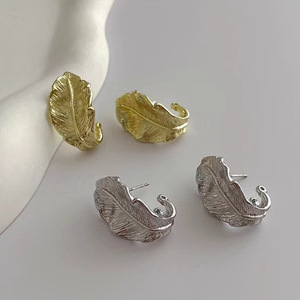 2024 Advanced <b>Light</b> Alloy Hoop Earrings French Metallic <b>Leaf</b> Design Trendy Platinum Plated Channel Setting Gift for Women - Product Image 5