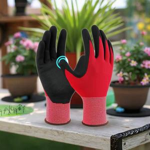 Gants de travail de sécurité personnalisables en gros, directement de l'usine, tricot sans couture en nylon noir avec grip en micro-mousse de nitrile, taille moyenne - Product Image 6