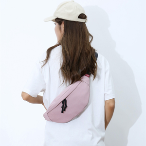 OEM ODM Fábrica Logotipo personalizado Poliéster Patrón de letras Cierre de cremallera Deporte Crossbody Riñonera Impermeable Oxford Personalizable - Product Image 6