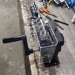 Machines d'équipement de salon commercial une machine pour redresser les tubes en cuivre de 1/4 pouces et 3/8 pouces - Product Image 6