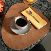 Set de napperons et sous-verres imperméables à double face en similicuir, napperons lavables, tapis de table antidérapants pour table à manger
