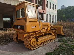 Bulldozer sur chenilles Caterpillar D5G d'occasion fabriqué au Japon, modèles D5N, D5M, D5G avec ripper à 3 dents - Product Image 2