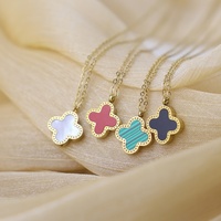 Ensemble de Bijoux Luxe Classique, Accessoires de Mode Personnalisés, Bracelet Collier Boucles d'Oreilles en Acier Inoxydable