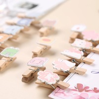 10 mini pinces à linge en bois en forme d'ours de dessin animé avec ficelle de jute pour photos, cartes et décoration murale