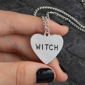Collar de bruja personalizado para mujer, colgante con grabado de corazón, estilo gótico, brujería, bruja, Halloween, regalo - Product Image 5