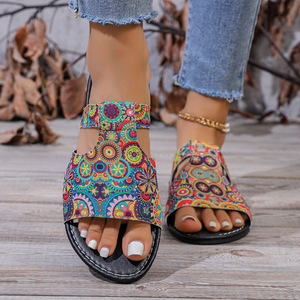 Sandales plates respirantes pour femmes, grandes tailles 36-43, style plage, semelle en caoutchouc polyvalente, design élégant - Product Image 6