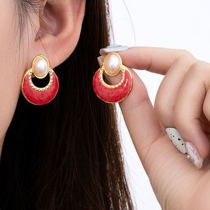 Pendientes de mariposa y flor de moda con diseño de trébol de cuatro hojas, exportador experimentado para mayoristas de productos variados, incrustaciones de resina epoxi, color de alta fidelidad. - Product Image 2