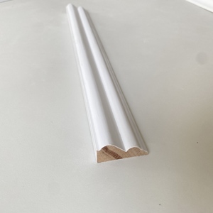 OEM Factory Wholesale Solid Radiata Pine Finger Joint Primed Eco-Friendly Rot Resistant Board Frame Baseboard Molding for Hotel - Product Image 1