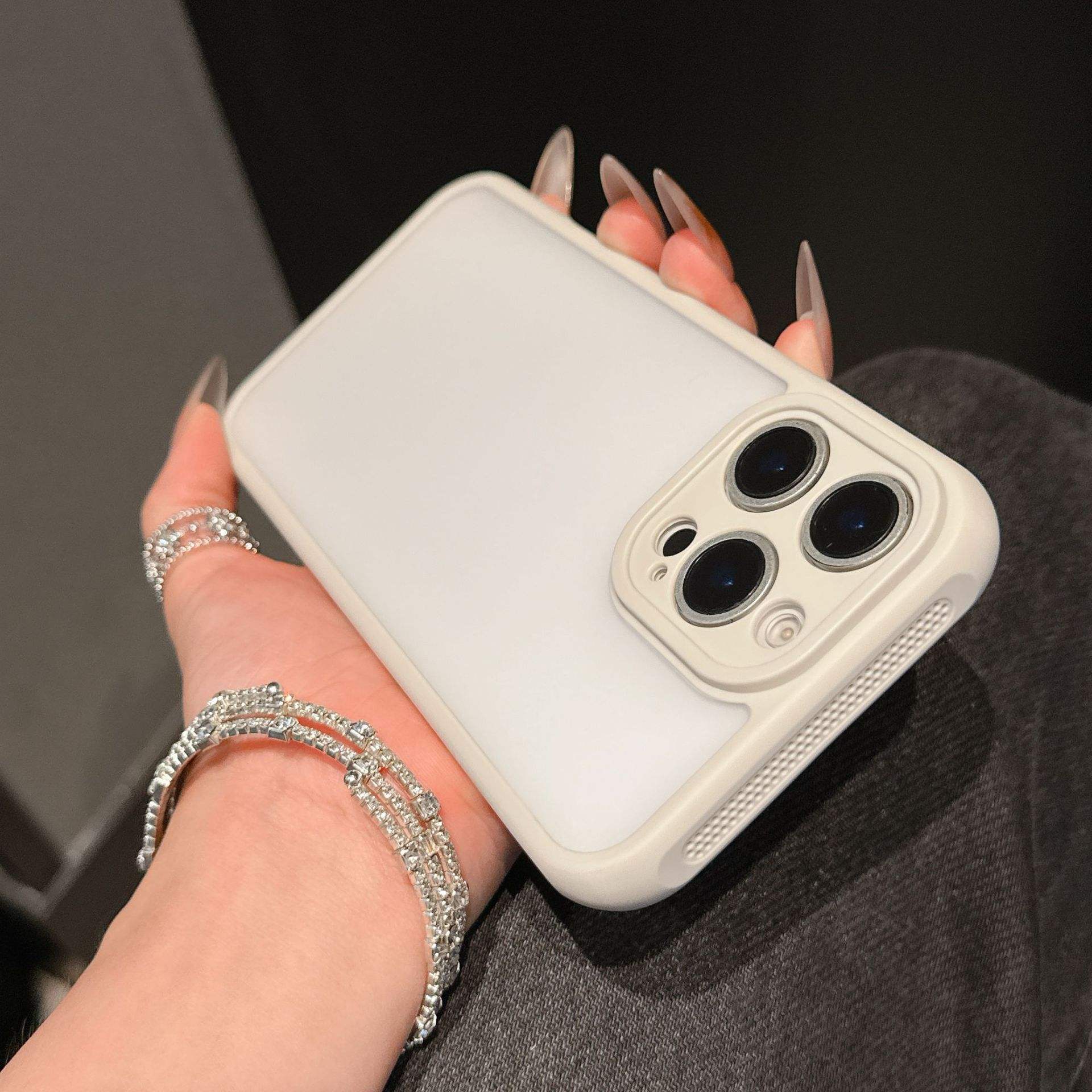 โบราณสีขาว