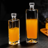 Vente en gros personnalisé 100ml 200ml 500ml 1000ml carré vin vodka whisky liqueur verre bouteille de brandy avec bouchons