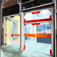 Puerta Batiente de PVC de Cuatro Paneles Resistente a Impactos, Puerta de Tráfico Bidireccional con Retorno Automático para Taller o Planta de Procesamiento de Alimentos