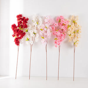 Arrangement de fleurs de <span class=keywords><strong>cerisier</strong></span> artificielles en soie réaliste en gros pour la <span class=keywords><strong>d</strong></span>écoration intérieure de la maison et les cérémonies de remise de diplômes - Fait à la main, longue durée - Product Image 2