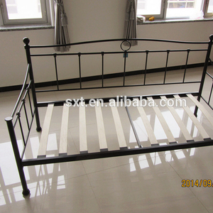 De metal de moda sofá cama/tirón y empuje de metal diván - Product Image 1