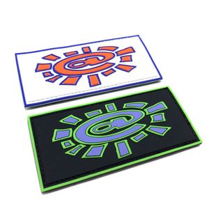 Patchs personnalisés en PVC 3D sans minimum de commande, badges en caoutchouc souple avec logo - Product Image 1