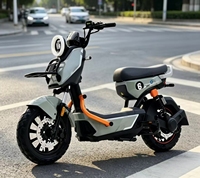 Moped électrique de luxe, ergonomique, avec double siège, boîte avant, système de freinage à disque, kit vélo électrique haute vitesse pour les trajets interurbains
