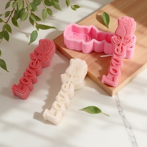 Moule à bougie en silicone en forme de bourgeon de fleur pour la Saint-Valentin, idéal pour les bouquets de mariage et les décorations nuptiales - Product Image 2