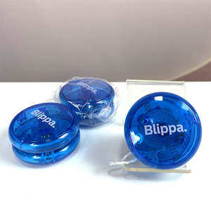 โยโย่พลาสติกขนาดเล็กแบบมีไฟ LED สีฟ้ากระพริบ พิมพ์โลโก้ได้ตามต้องการ ราคาประหยัด รุ่นคลาสสิก - Product Image 4